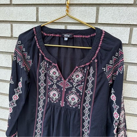 Johnny Was Tatum Embroidered Peasant Blouse Top Black Boho - Picture 5 of 12